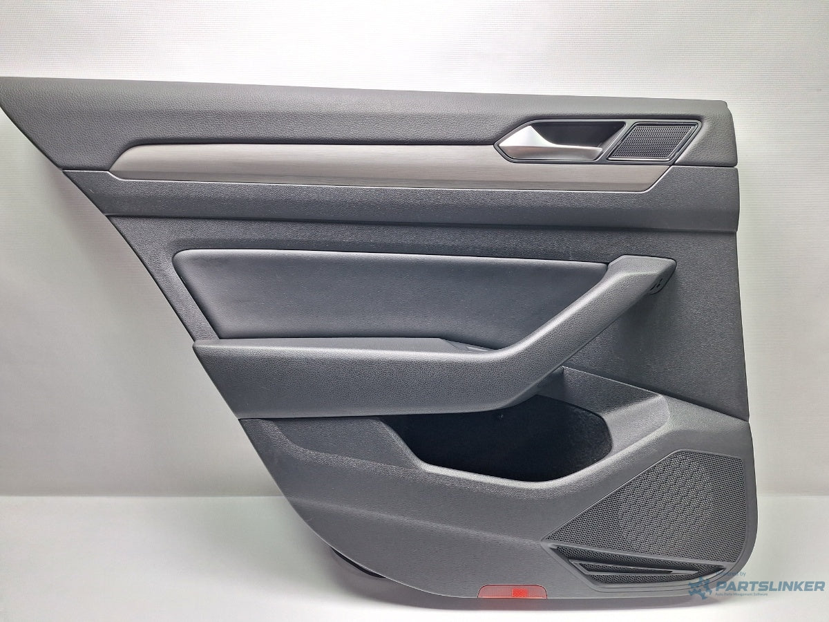 Panou piele usa stanga spate VOLKSWAGEN PASSAT Variant 3G5 2014 - >  3G9867211AG