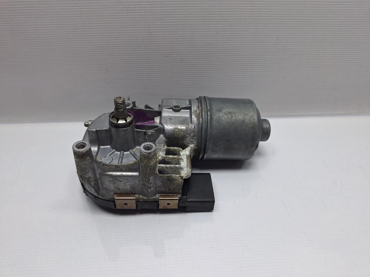 Motoras stergator dreapta SEAT LEON II 1P1 2005 - 2013 TDI BKC, BLS, BXE BOSCH 0390241921 1P0955120