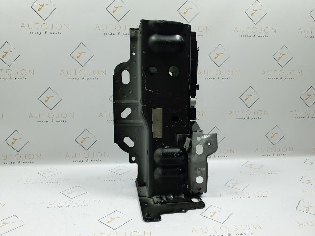Lonjeron dreapta  JAGUAR XF (CC9_, X250) [ 2008 - 2015 ] OEM 8X23-103A33