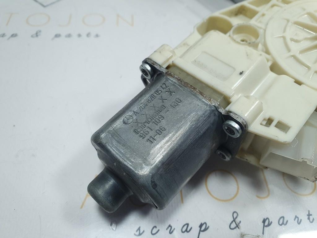 Macara Geam cu motoras stanga spate MERCEDES-BENZ C-CLASS II W203  2000 - 2007, MERCEDES-BENZ C-CLASS T-Model III S204 2007 - 2014 A2048200542