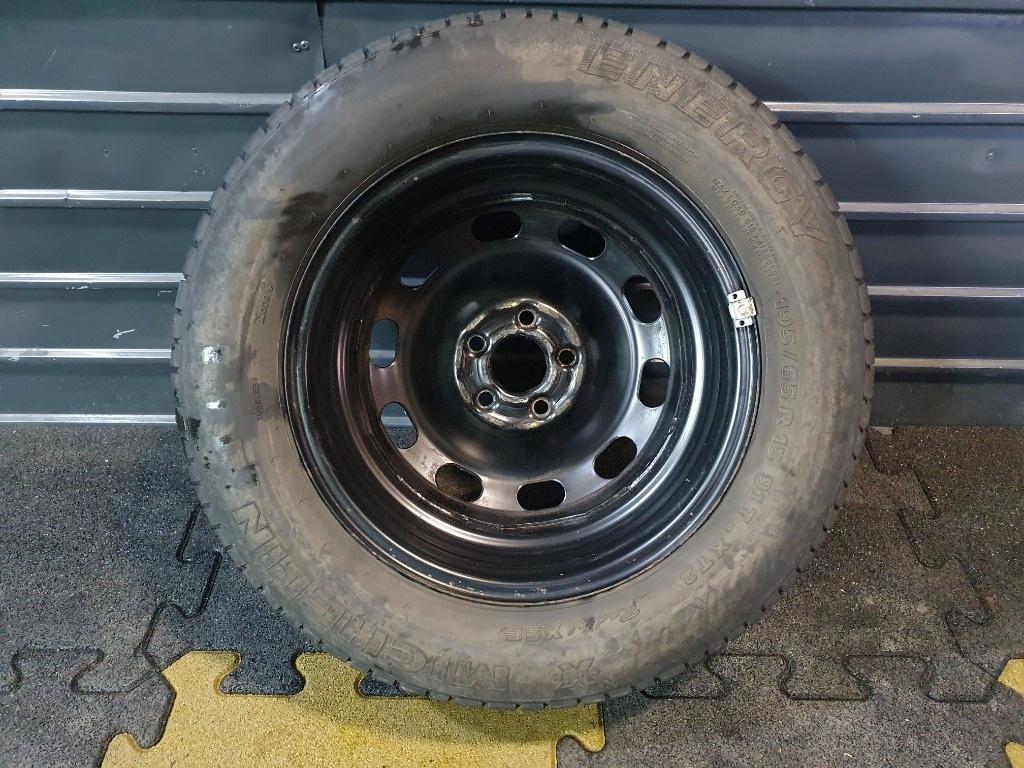 Roata de rezerva pe 15 VOLKSWAGEN GOLF IV 1J1 1997 - 2007 1J0601027Q