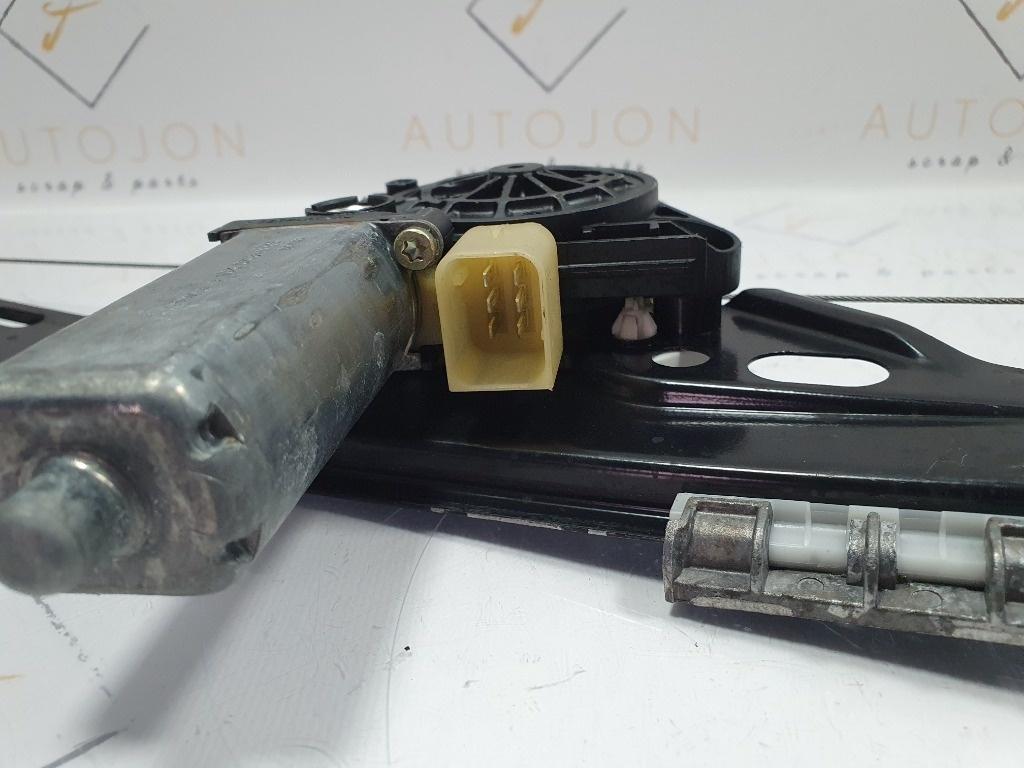 Macara Geam cu motoras stanga spate MERCEDES-BENZ C-CLASS II W203  2000 - 2007 104048XXX