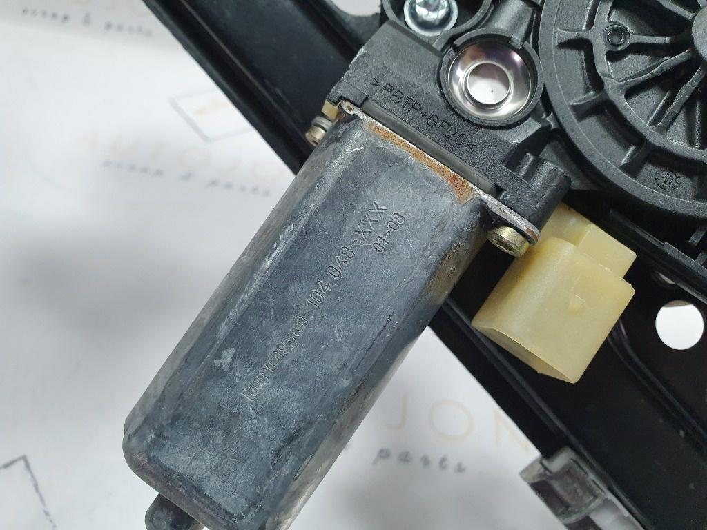 Macara Geam cu motoras stanga spate MERCEDES-BENZ C-CLASS II W203  2000 - 2007 104048XXX