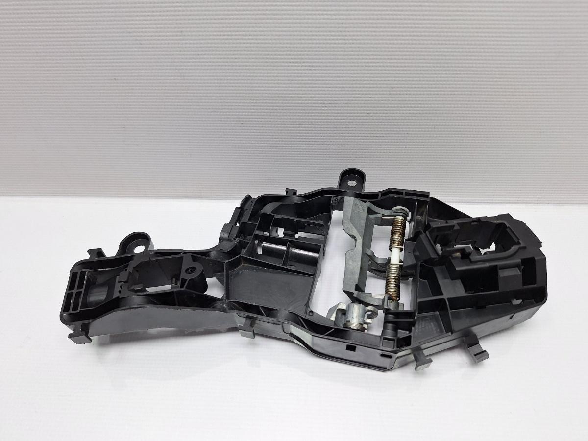 Maner/suport exterior usa  dreapta VOLKSWAGEN PASSAT Variant 3G5 2014 - > TDI CRLB, DBGA, DFGA 510837812H