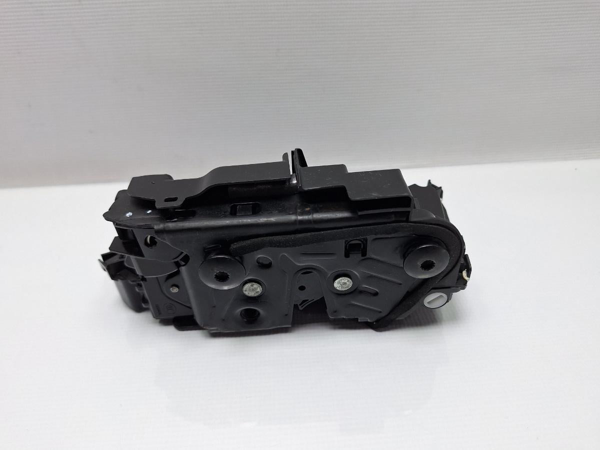 Broasca usa stanga spate VOLKSWAGEN PASSAT Variant 3G5 2014 - > TDI CRLB, DBGA, DFGA 5NA839015C