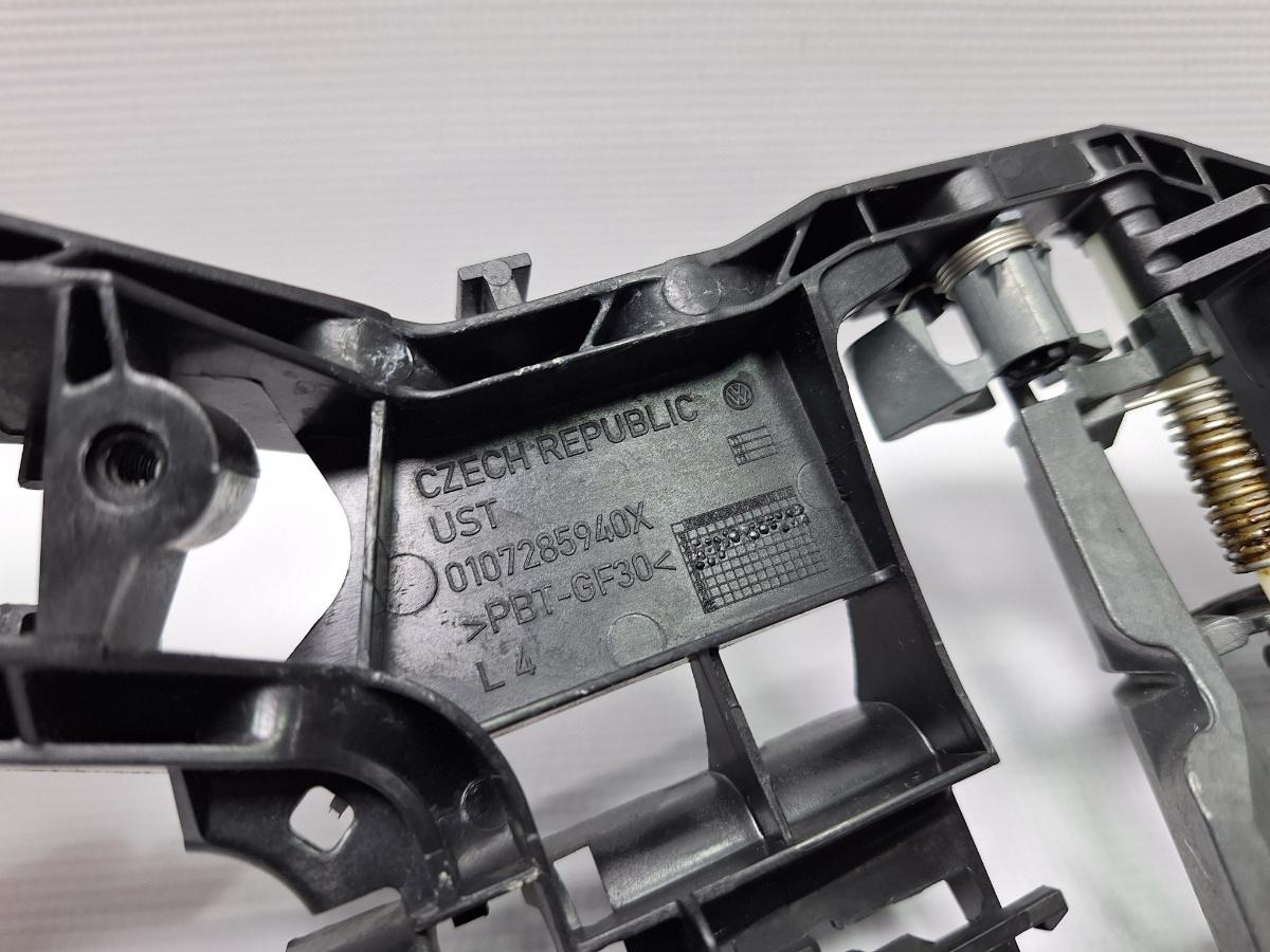 Maner/suport exterior usa stanga spate VOLKSWAGEN PASSAT Variant 3G5 2014 - > TDI CRLB, DBGA, DFGA 510837811H
