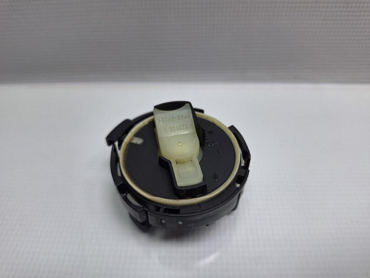Senzor de impact airbag VOLKSWAGEN PASSAT Variant 3G5 2014 - >2.0 TDI CRLB, DBGA, DFGA 3Q0959354A