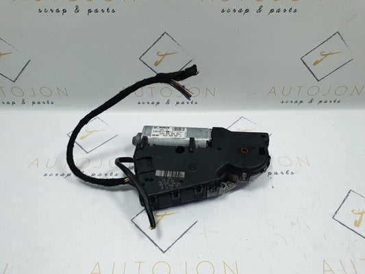 Motoras trapa VOLKSWAGEN GOLF V 1K1 2003 - 2009 8D0959591C