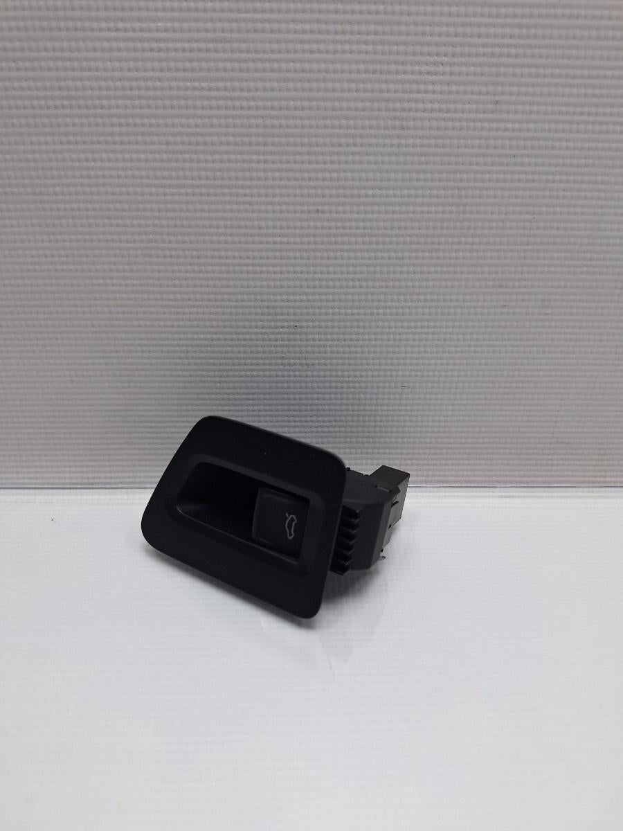 Buton deschidere haion VOLKSWAGEN PASSAT Variant 3G5 2014 - > TDI CRLB, DBGA, DFGA 3G0959831 , 3G1867425