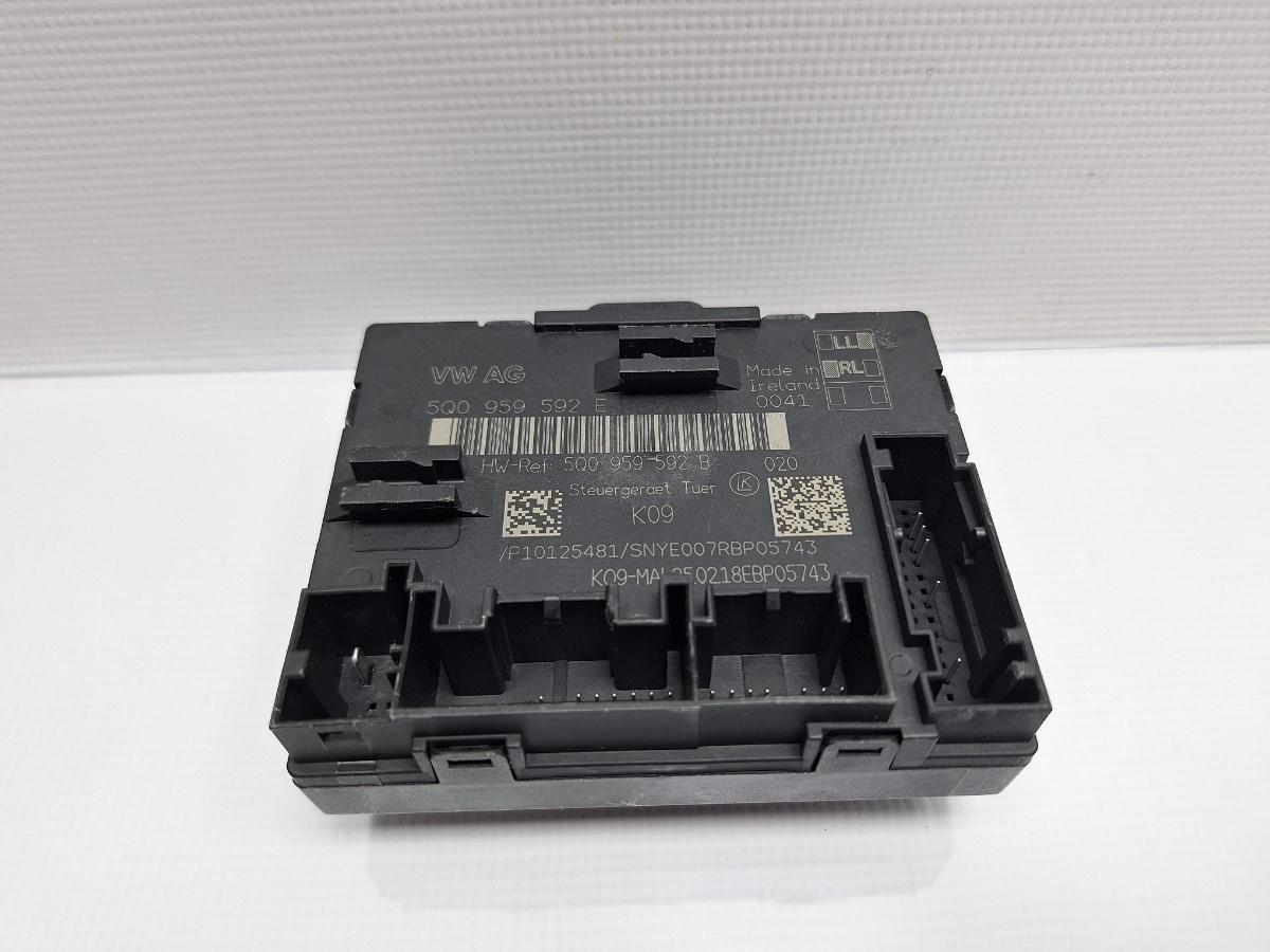 Modul usa dreapta fata VOLKSWAGEN PASSAT Variant 3G5 2014 - > TDI CRLB, DBGA, DFGA 5Q0959592E , 5Q0959592B