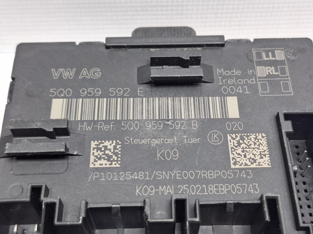 Modul usa dreapta fata VOLKSWAGEN PASSAT Variant 3G5 2014 - > TDI CRLB, DBGA, DFGA 5Q0959592E , 5Q0959592B