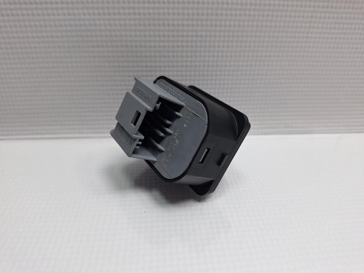 Buton reglaj oglinzi VOLKSWAGEN PASSAT Variant 3G5 2014 - > TDI CRLB, DBGA, DFGA 3G0959565