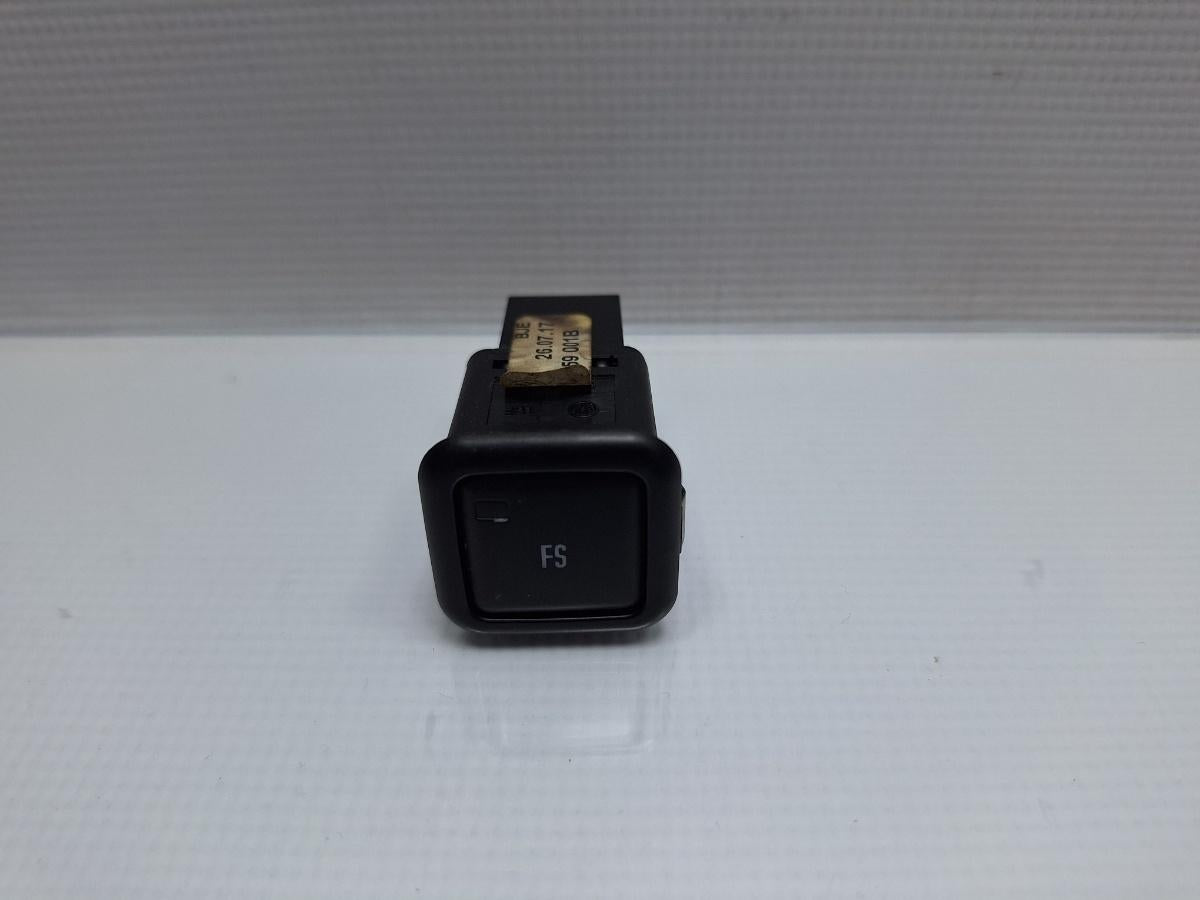 Buton setare maini libere VOLKSWAGEN PASSAT Variant 3G5 2014 - > TDI CRLB, DBGA, DFGA JKV959001B