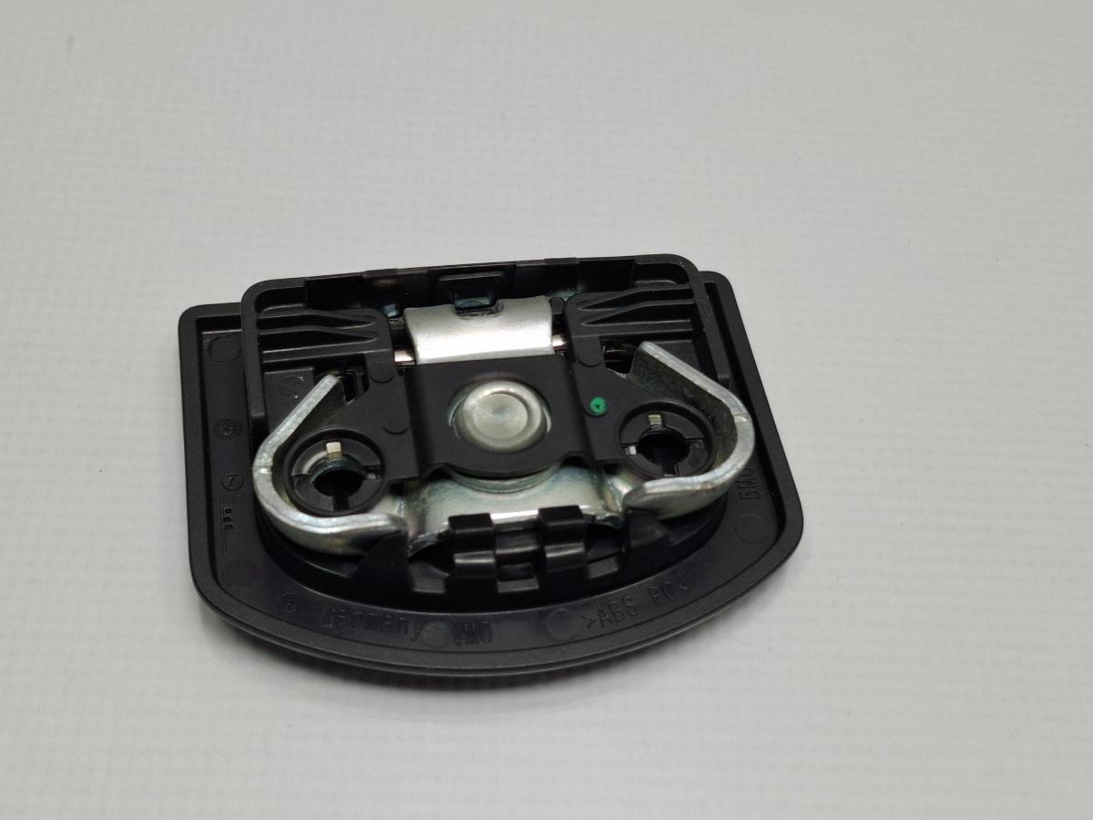 Capac prindere portbagaj VOLKSWAGEN PASSAT Variant 3G5 2014 - > TDI CRLB, DBGA, DFGA 5M0863503A