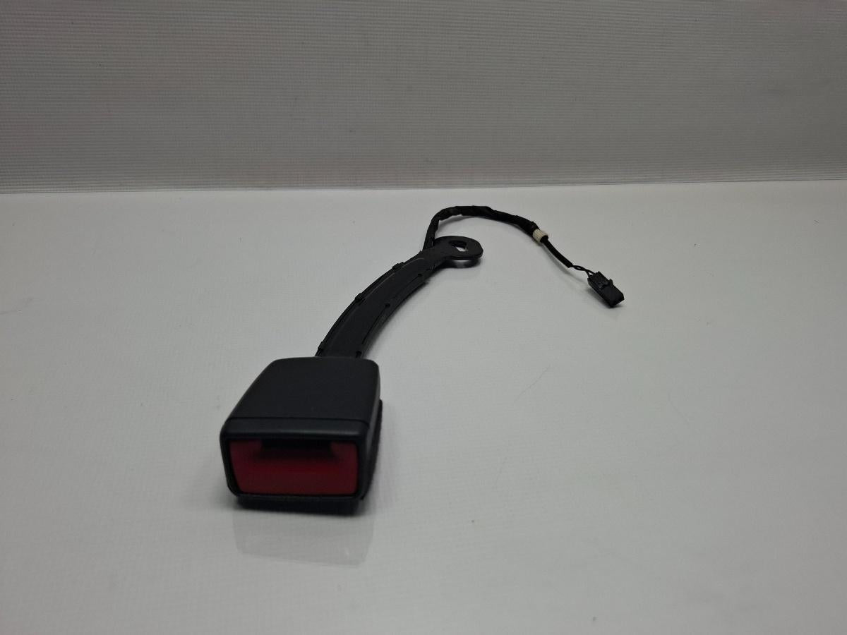 Capsa centura de siguranta dreapta fata VOLKSWAGEN PASSAT Variant 3G5 2014 - > TDI CRLB, DBGA, DFGA 3G0857756H