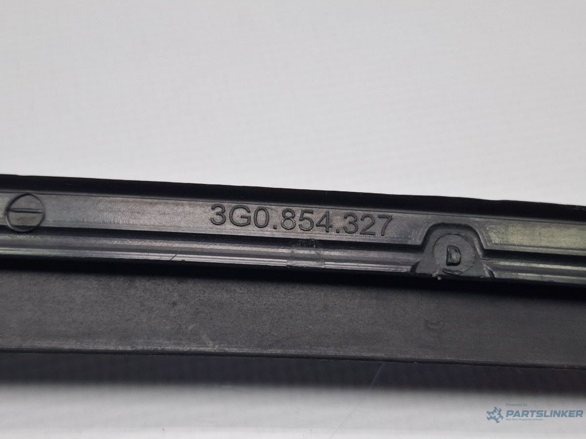 Cheder parbriz VOLKSWAGEN PASSAT Variant 3G5 2014 - > TDI CRLB, DBGA, DFGA 3G0854327