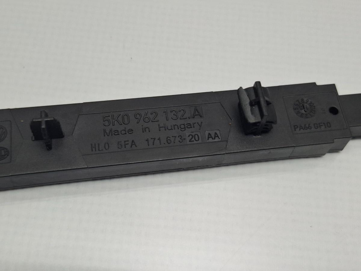 Antena VOLKSWAGEN PASSAT Variant 3G5 2014 - > TDI CRLB, DBGA, DFGA 5K0962132A