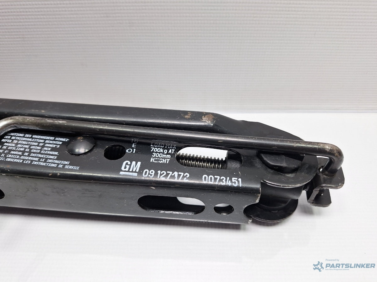 Cric OPEL CORSA A Hatchback 93_, 94_, 98_, 99_, S83 1982 - 1993 1.0 1.0 10 S 09127172