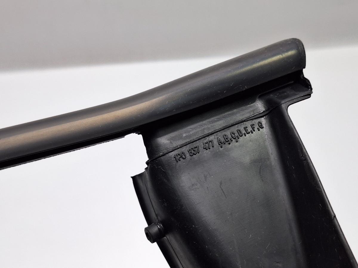 Perie geam usa stanga fata SEAT LEON II 1P1 2005 - 2013 TDI BKC, BLS, BXE 1P0837477