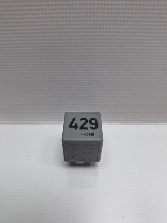 Releu 429 VOLKSWAGEN NEW BEETLE 9C1, 1C1 1998 - 2010 1.6 1.6 AYD, BFS 1J0906381