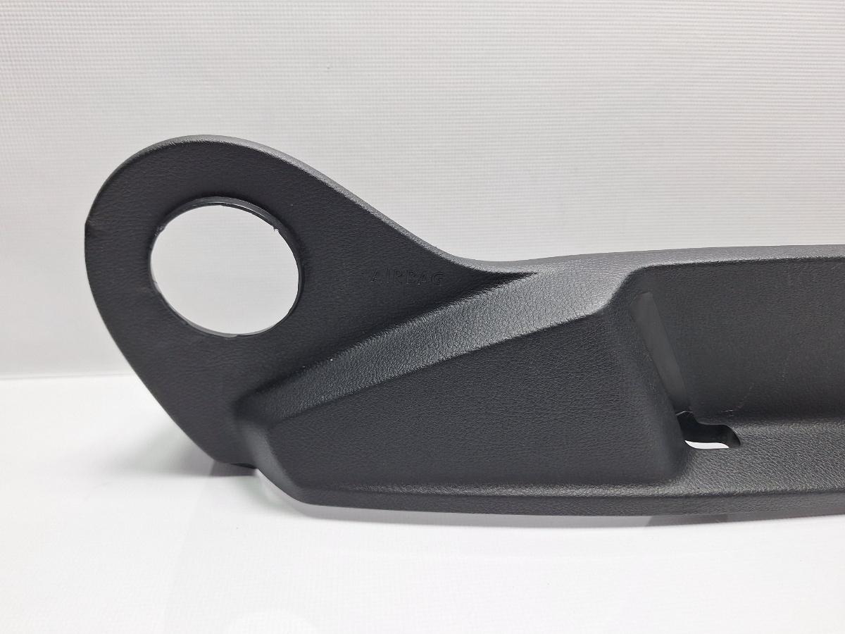 Capac ornament scaun dreapta VOLKSWAGEN PASSAT Variant 3G5 2014 - > TDI CRLB, DBGA, DFGA 3G0881318