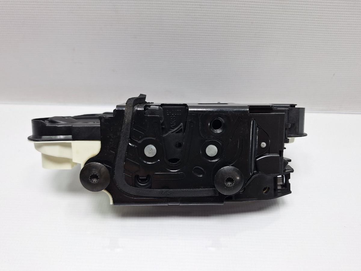 Broasca usa stanga fata VOLKSWAGEN PASSAT CC 357 2008 - 2012 TSI CCZB 5N1837015C