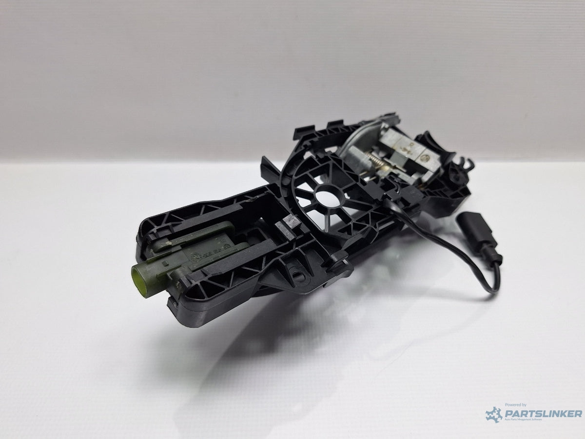 Maner keyless usa dreapta VOLKSWAGEN PASSAT CC 357 2008 - 2012 TSI CCZB 3C0837886J , 3C8839886