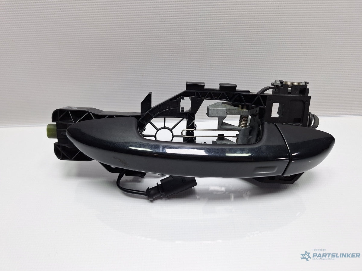 Maner keyless usa stanga fata VOLKSWAGEN PASSAT CC 357 2008 - 2012 TSI CCZB 3C0837885J , 3C8839885