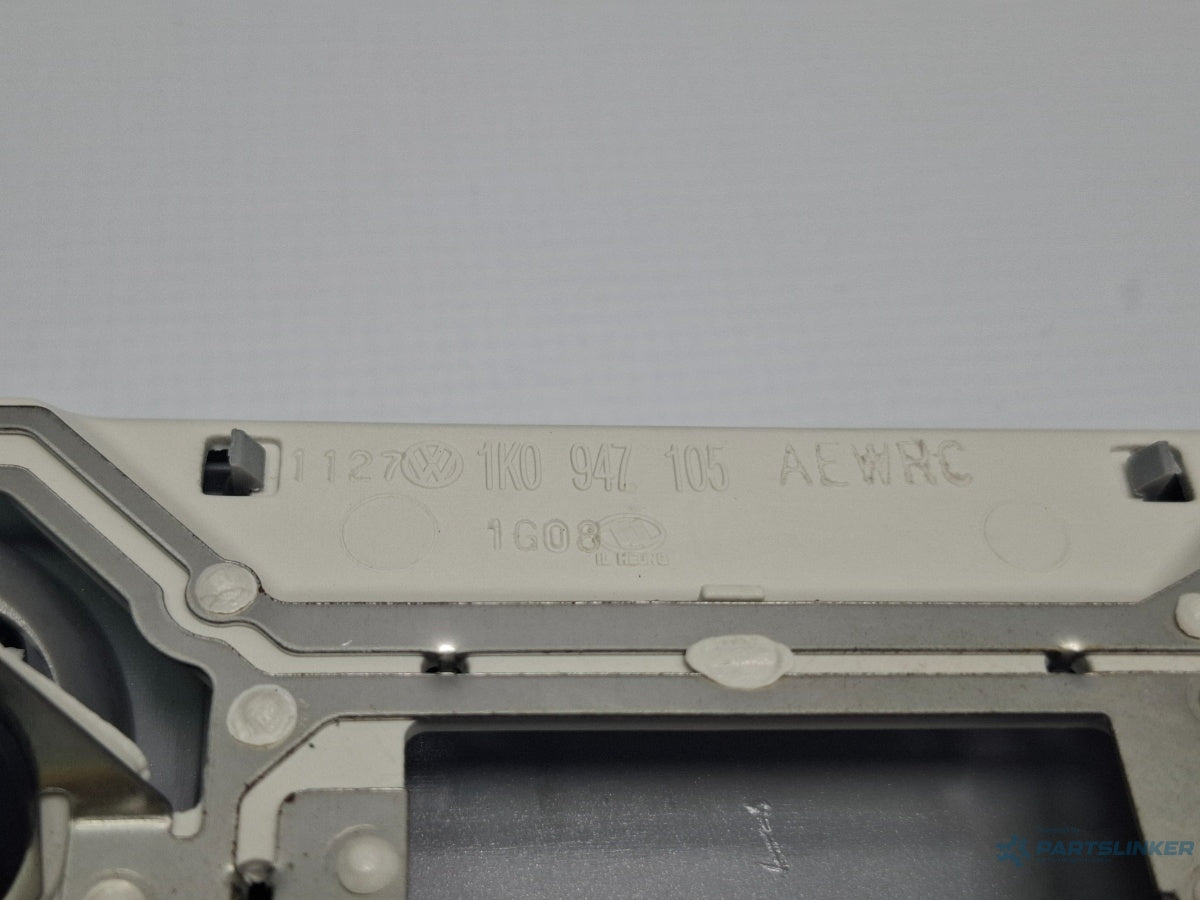 Plafoniera lumini VOLKSWAGEN PASSAT CC 357 2008 - 2012 TSI CCZB 1K0947105AE