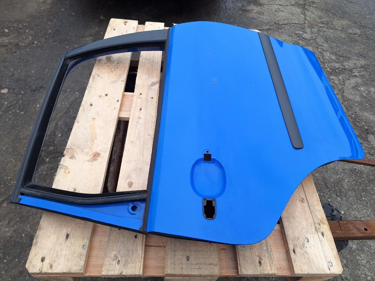 Usa dreapta spate VOLKSWAGEN POLO 9N  2001 - 2009 ALBASTRU  LA5F