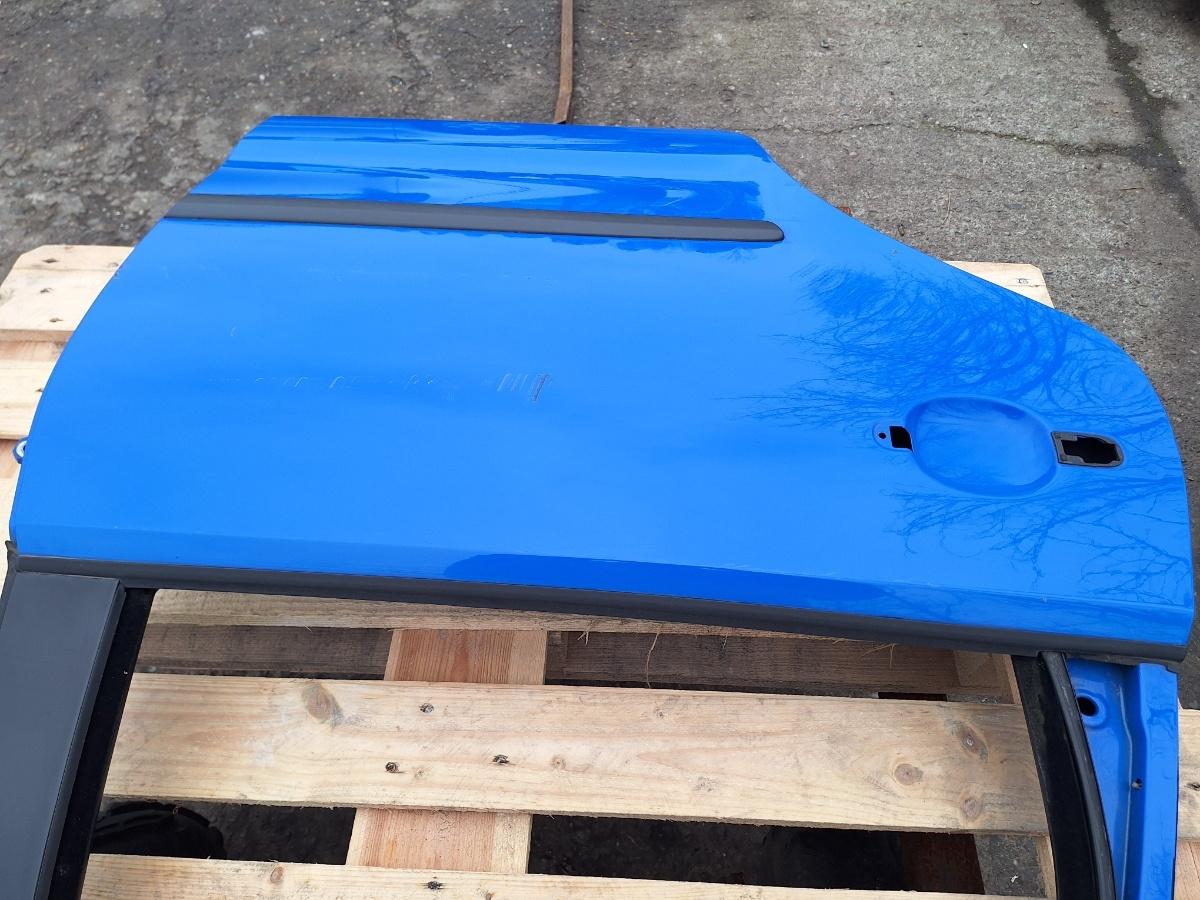 Usa dreapta spate VOLKSWAGEN POLO 9N  2001 - 2009 ALBASTRU  LA5F