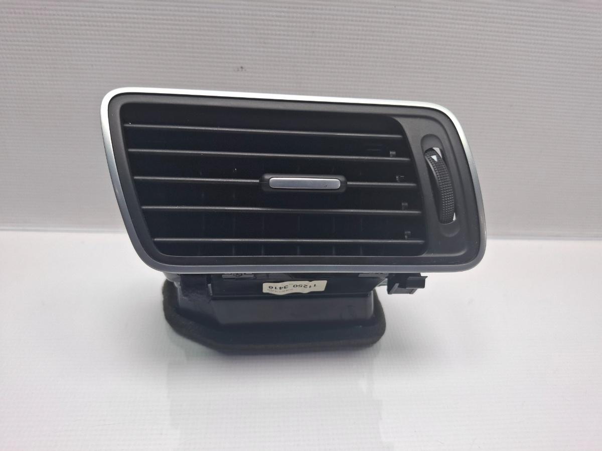 Grila ventilatie dreapta VOLKSWAGEN PASSAT CC 357 2008 - 2012 TSI CCZB 3AB819702A