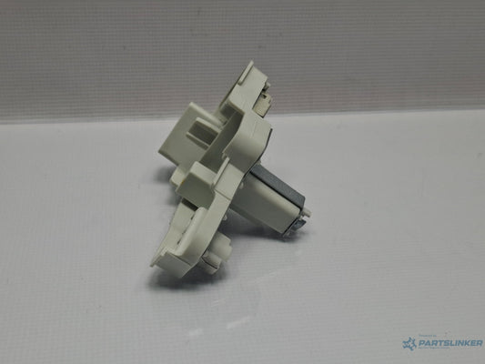 Soclu stop de pe haion dreapta VOLKSWAGEN PASSAT CC 357 2008 - 2012 TSI CCZB 3C8945258A