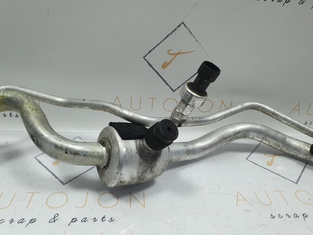 Conducta AC dintre radiatoare  OPEL MERIVA X03 2003 - 2010 13130992