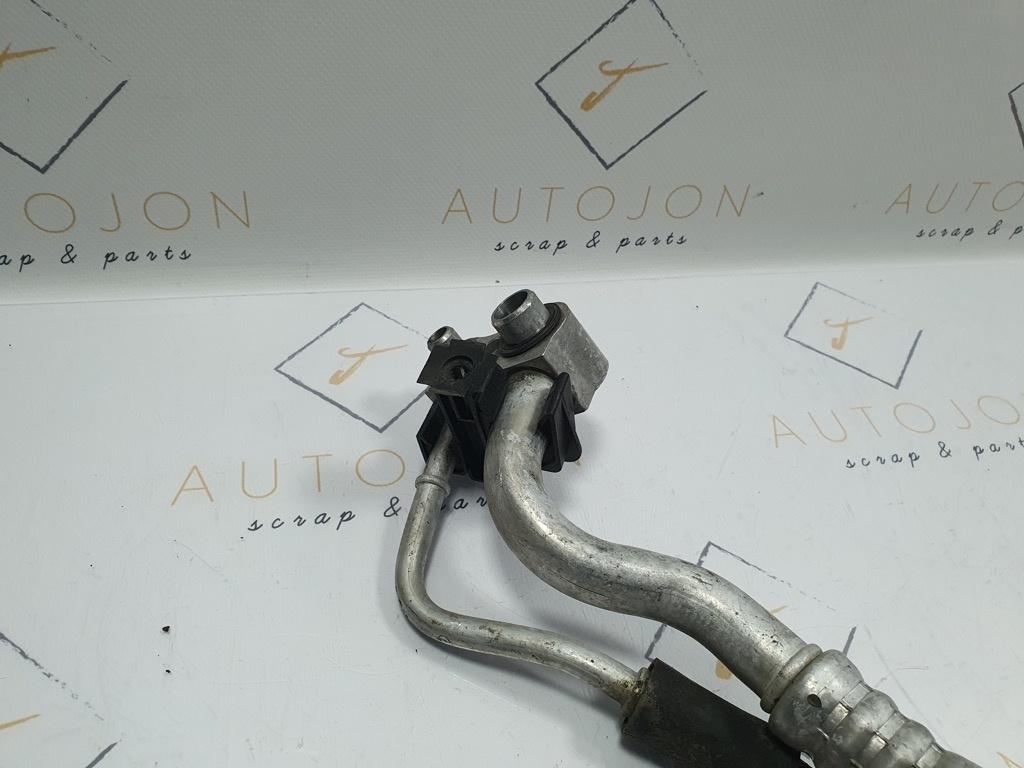 Conducta AC dintre radiatoare  OPEL MERIVA X03 2003 - 2010 13130992