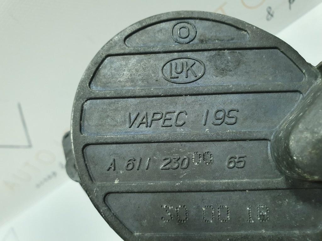 Pompa vacuum  MERCEDES-BENZ E-CLASS II W210 1995 - 2003 A6112300065