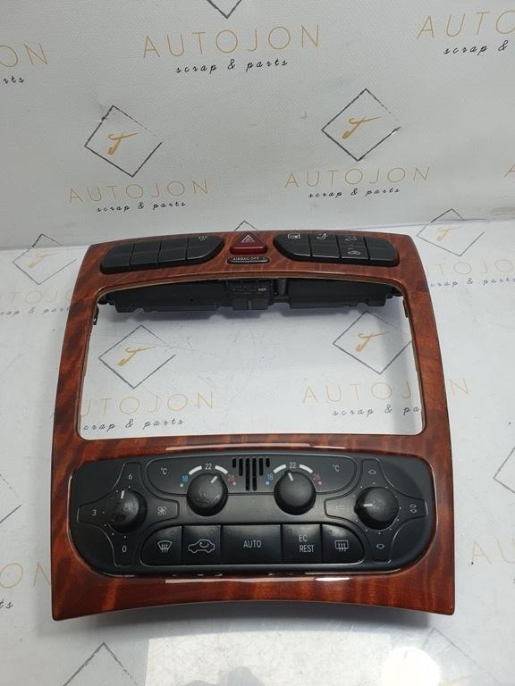 Consola centrala mahon cu butoane MERCEDES-BENZ C-CLASS II W203  2000 - 2007 A2036802539