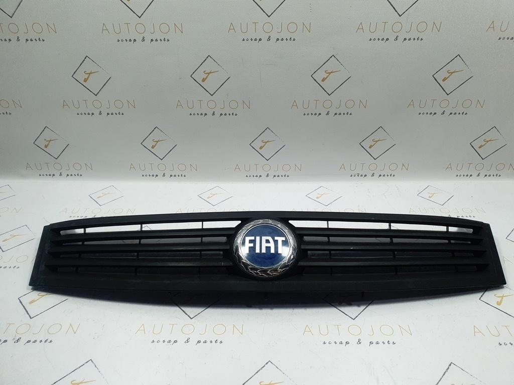 Grila cu semn FIAT PUNTO Van (188_) [ 2000 - 2009 ] OEM 735395710