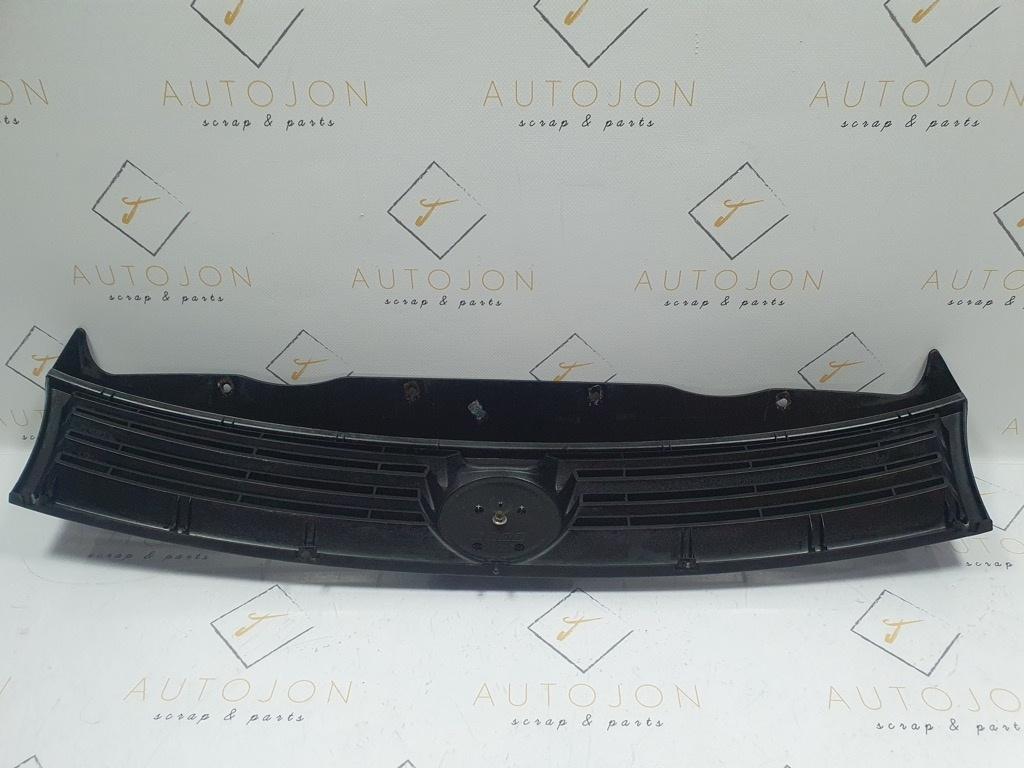 Grila cu semn FIAT PUNTO Van (188_) [ 2000 - 2009 ] OEM 735395710