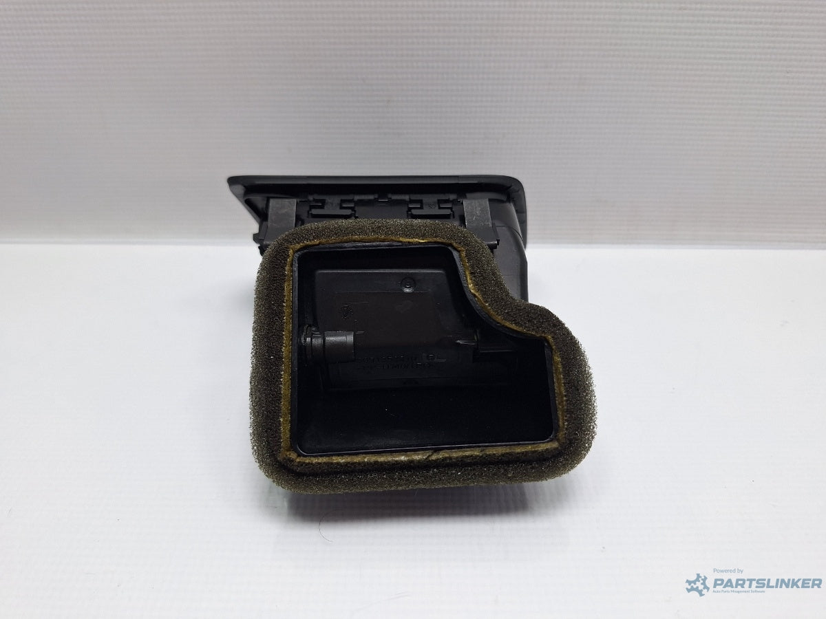 Grila ventilatie stanga VOLKSWAGEN PASSAT CC 357 2008 - 2012 TSI CCZB 3AB819701A