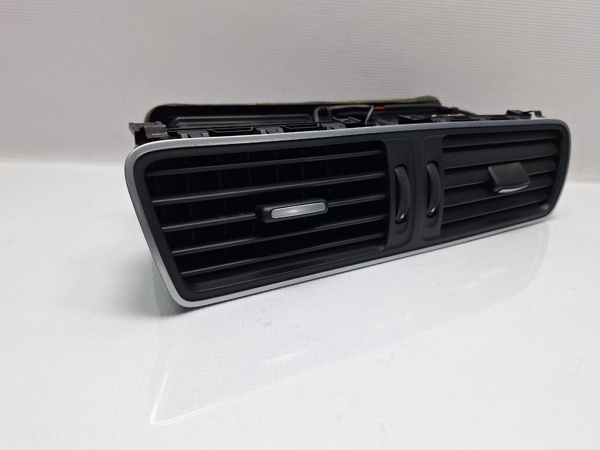 Grila de ventilatie bord centrala VOLKSWAGEN PASSAT CC 357 2008 - 2012 2.0 TSI CCZB 3AB819728A