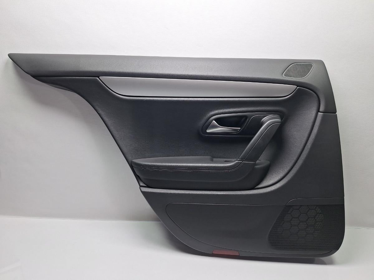 Panou piele usa stanga spate VOLKSWAGEN PASSAT CC 357 2008 - 2012 TSI CCZB 3C8867211AH