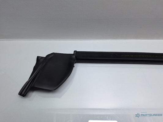 Perie geam usa dreapta spate VOLKSWAGEN PASSAT CC 357 2008 - 2012 TSI CCZB 3C8839472C