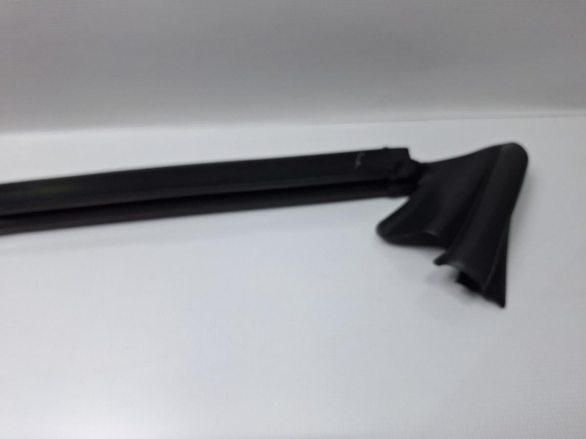 Perie geam usa dreapta spate VOLKSWAGEN PASSAT CC 357 2008 - 2012 TSI CCZB 3C8839472C