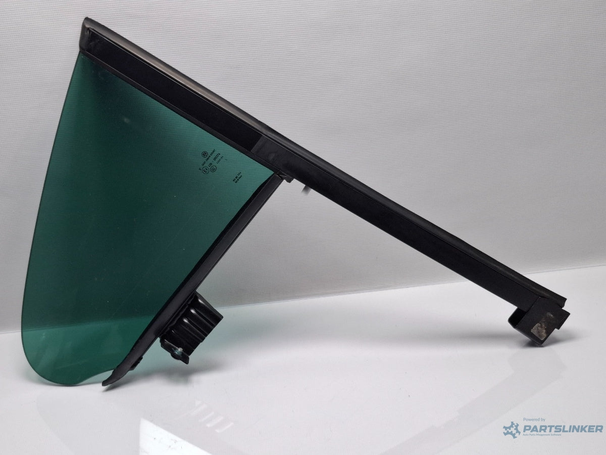 Geam fix dreapta spate VOLKSWAGEN PASSAT CC 357 2008 - 2012 TSI CCZB SAINT-GOBAIN 43R-005274 3C8845206A