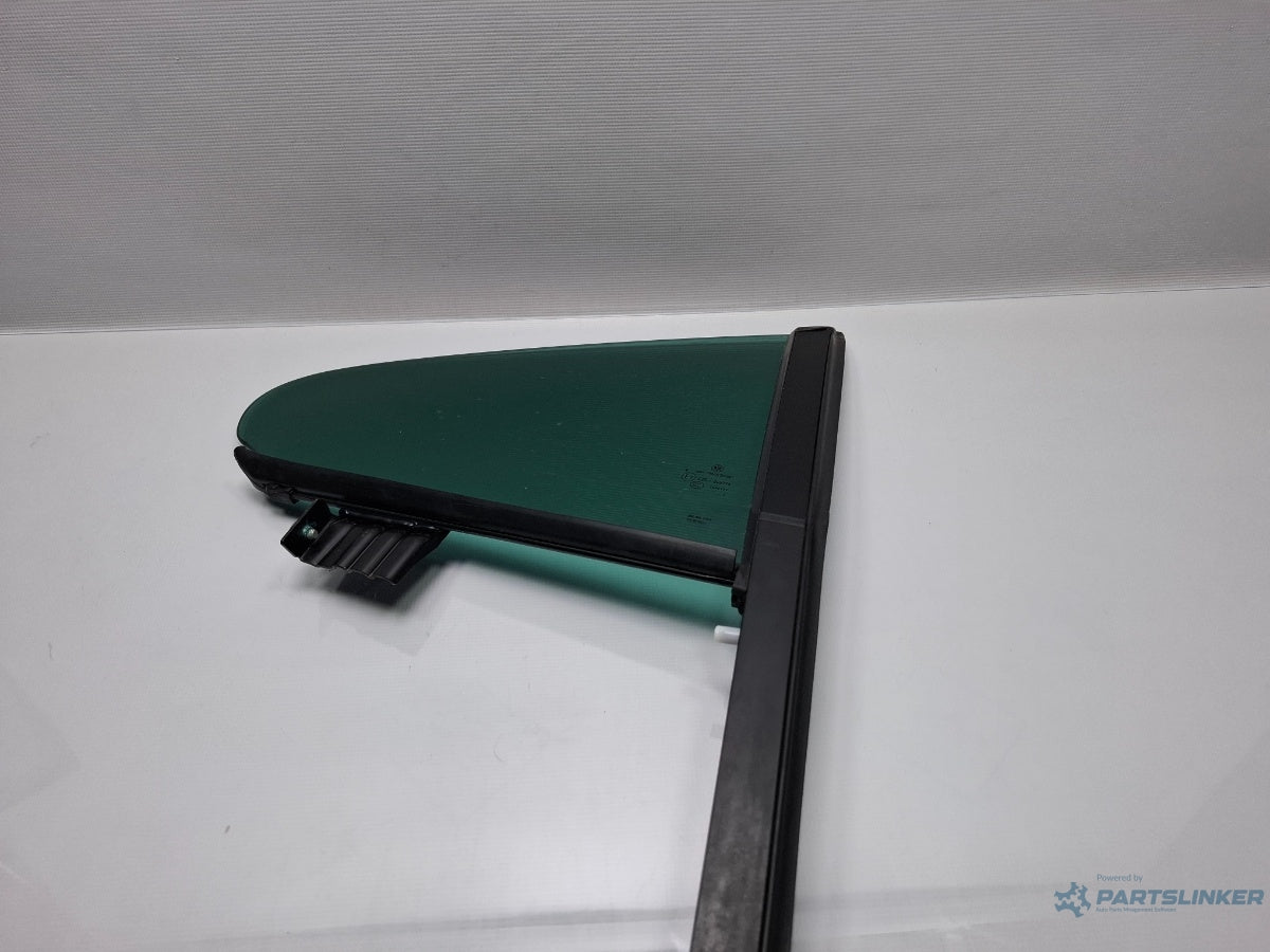 Geam fix dreapta spate VOLKSWAGEN PASSAT CC 357 2008 - 2012 TSI CCZB SAINT-GOBAIN 43R-005274 3C8845206A