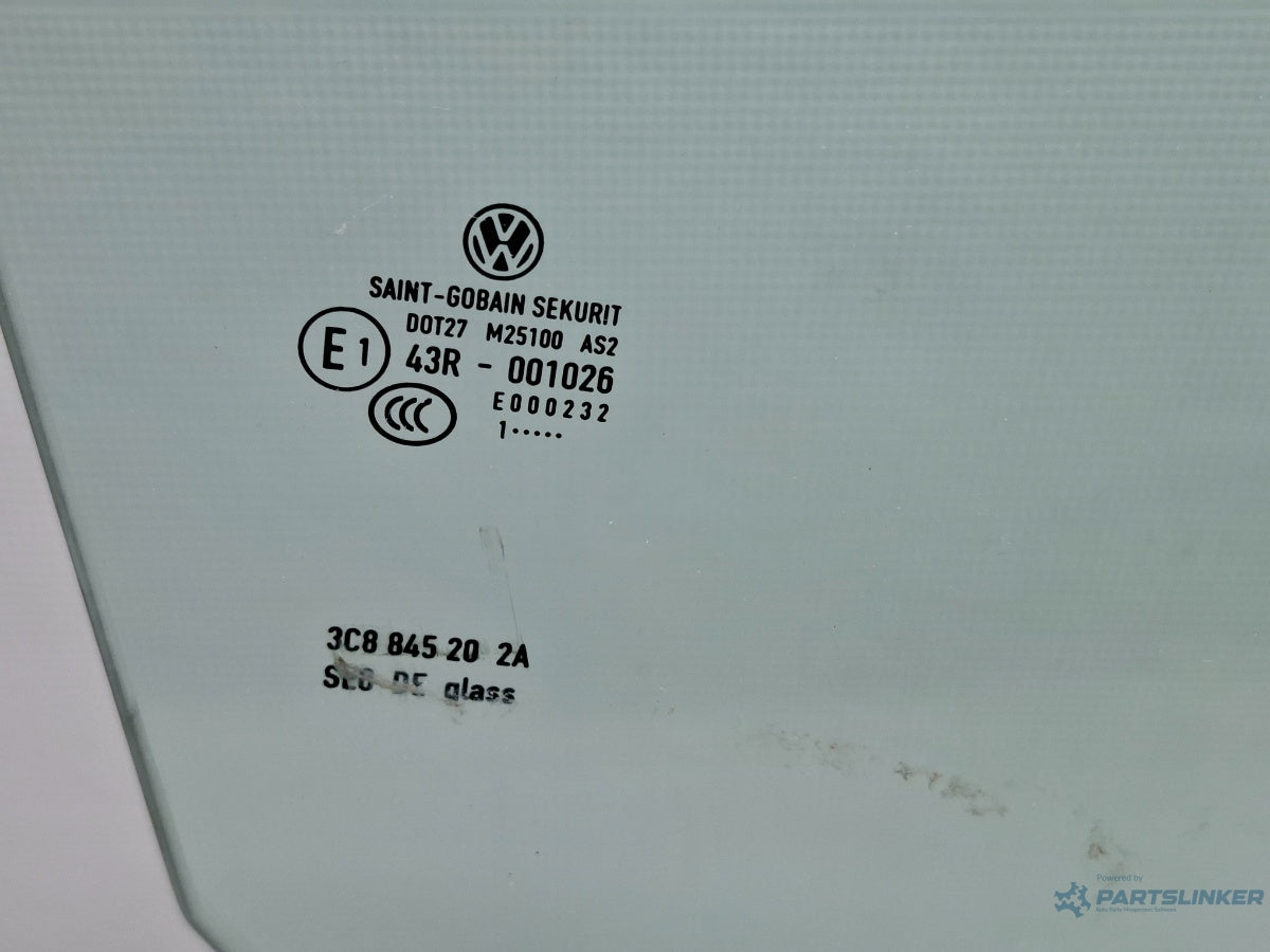 Geam dreapta fata VOLKSWAGEN PASSAT CC 357 2008 - 2012 TSI CCZB SAINT-GOBAIN 43R - 001026 3C8845202A