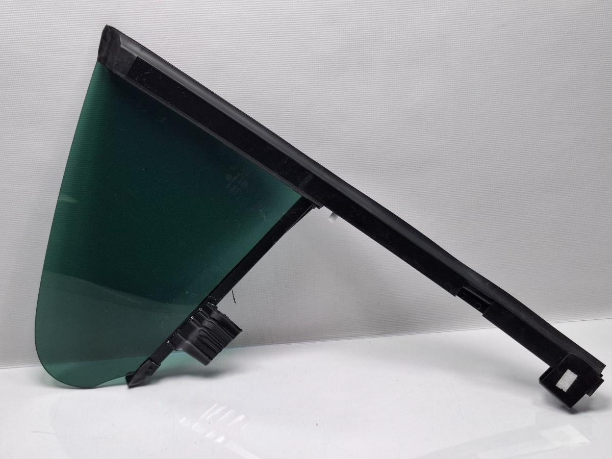 Geam fix stanga spate VOLKSWAGEN PASSAT CC 357 2008 - 2012 TSI CCZB SAINT-GOBAIN 43R - 005274 3C8845215A
