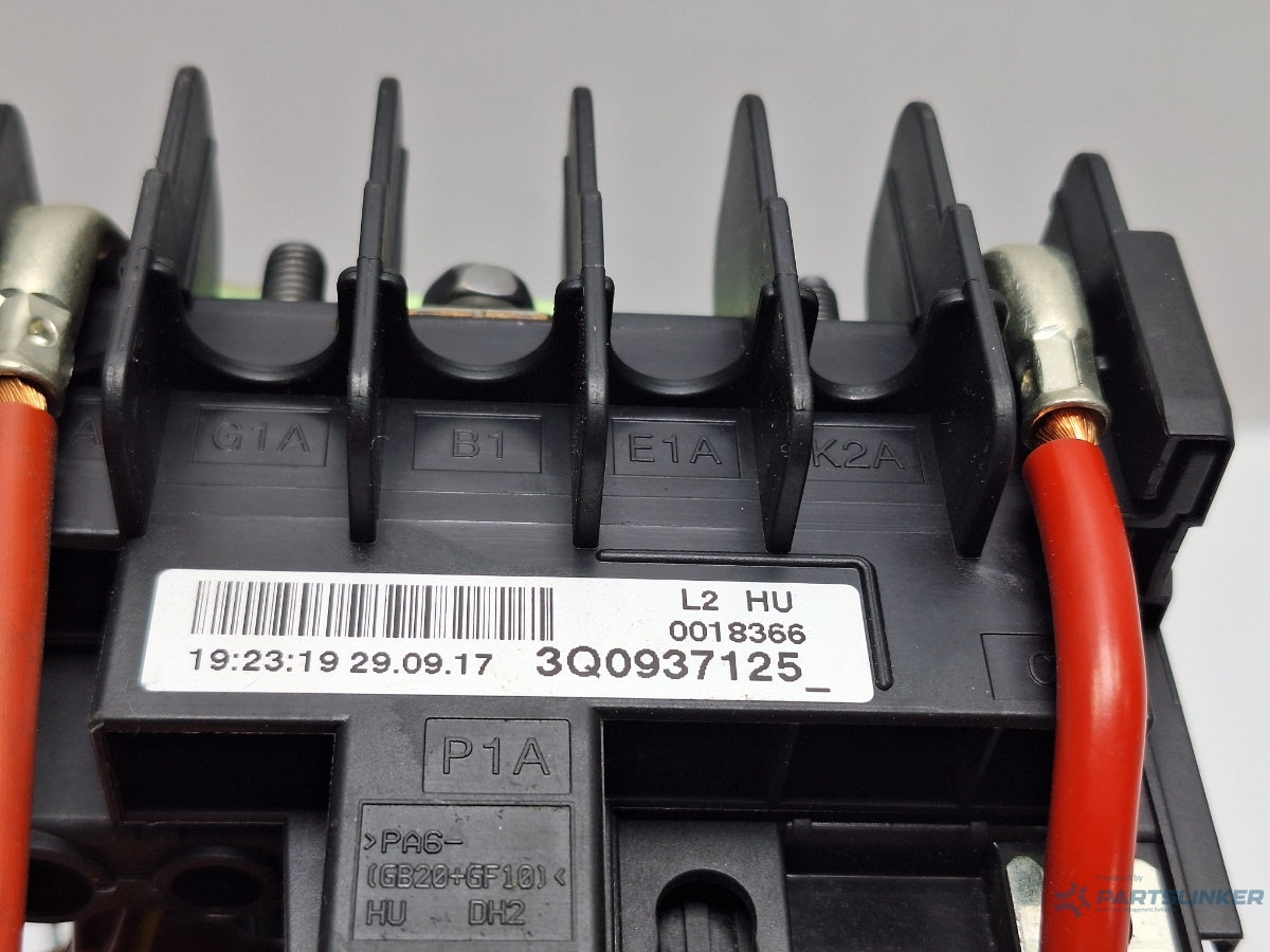 Panou sigurante motor VOLKSWAGEN PASSAT Variant 3G5 2014 - > TDI CRLB, DBGA, DFGA 3Q0937125