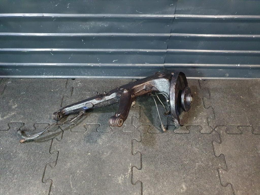 Fuzeta dreapta spate cu brat FORD GALAXY WGR 1995 - 2006 7M0501414C / 95VW5543DB